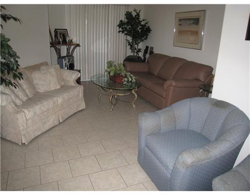 2185 Southeast Elmhurst Road Port St. Lucie, FL 34952 - Photo 4 of 25 Additional Photo