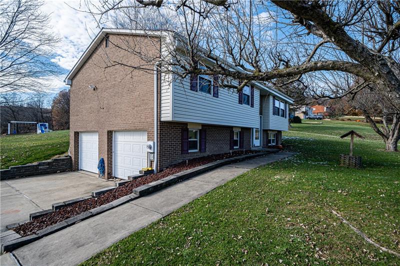 35 Kelly Road Washington, PA 15301 - Photo 20 of 25 2 car Integral Garage
