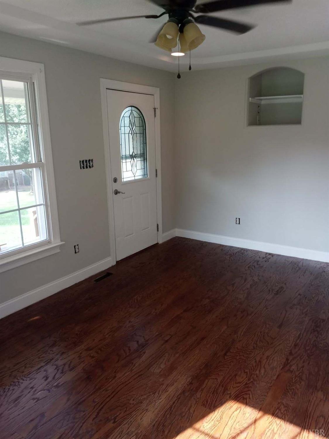 5239 Everett Road Forest, VA 24551 - Photo 8 of 11 Gallery Image 8