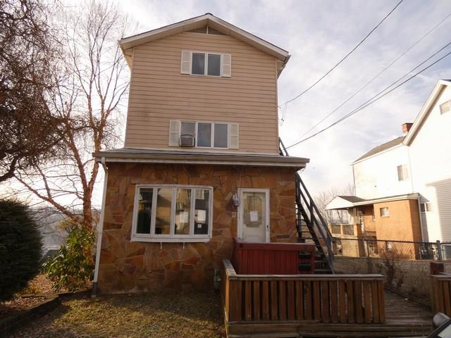 823 Railroad Street McKees Rocks, PA 15136 - Photo 1 of 20 Gallery Image 1