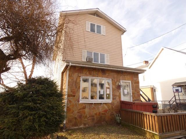 823 Railroad Street McKees Rocks, PA 15136 - Photo 2 of 20 Gallery Image 2