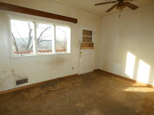 823 Railroad Street McKees Rocks, PA 15136 - Photo 17 of 20 Gallery Image 17