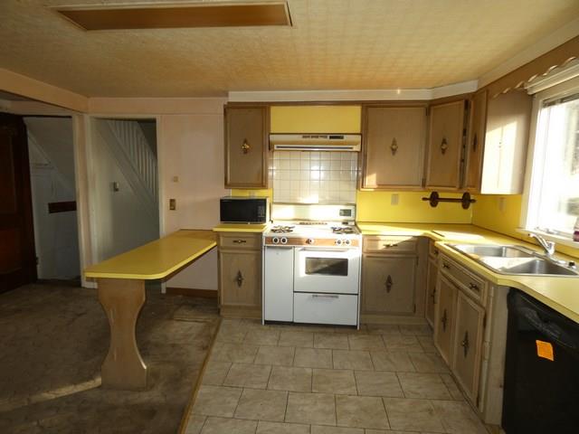 823 Railroad Street McKees Rocks, PA 15136 - Photo 19 of 20 Gallery Image 19
