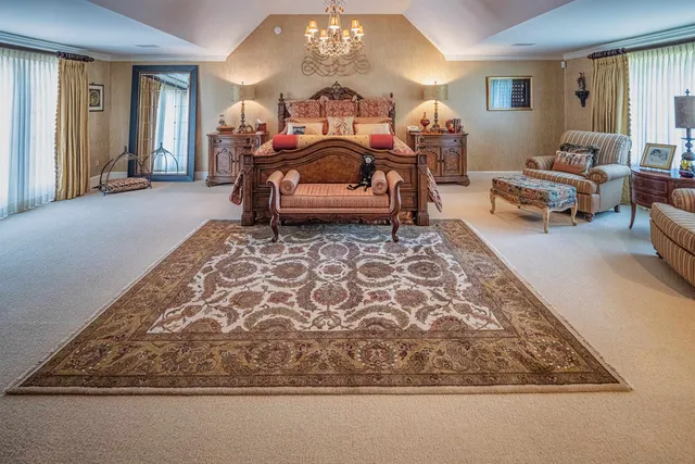 $1,195,000 | 2 Shamrock Lane, Dover, NH 03820