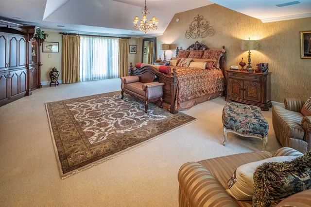 $1,195,000 | 2 Shamrock Lane, Dover, NH 03820