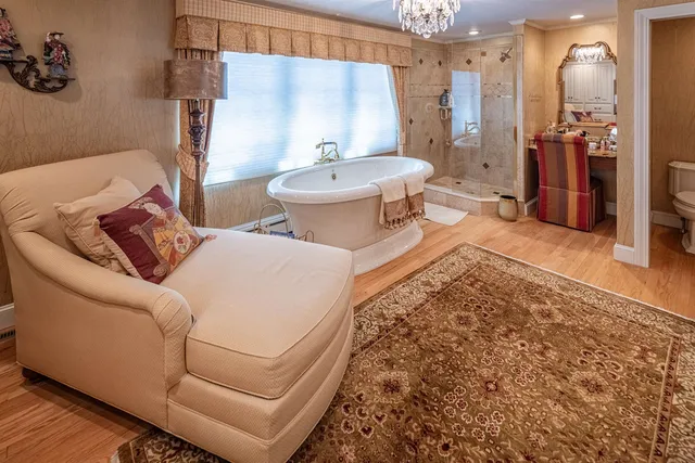 $1,195,000 | 2 Shamrock Lane, Dover, NH 03820