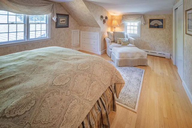 $1,195,000 | 2 Shamrock Lane, Dover, NH 03820