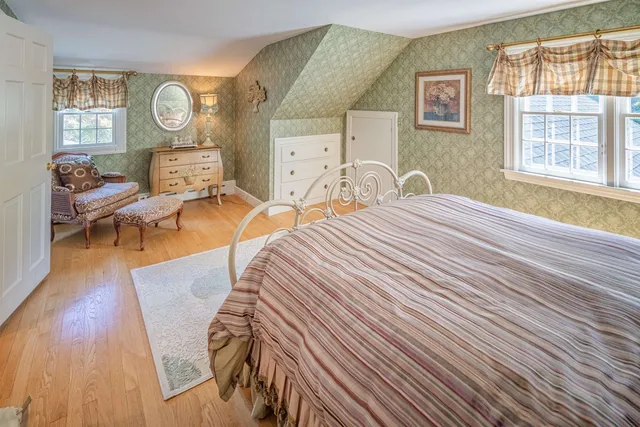 $1,195,000 | 2 Shamrock Lane, Dover, NH 03820