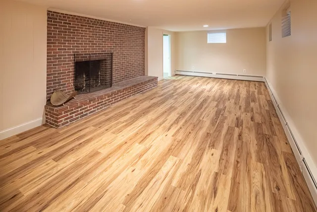 $1,195,000 | 2 Shamrock Lane, Dover, NH 03820