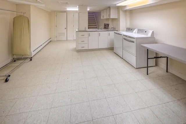 $1,195,000 | 2 Shamrock Lane, Dover, NH 03820