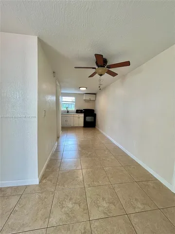 $1,450 | 4221 Southwest 36th Street, Unit BACK, West Park, FL 33023