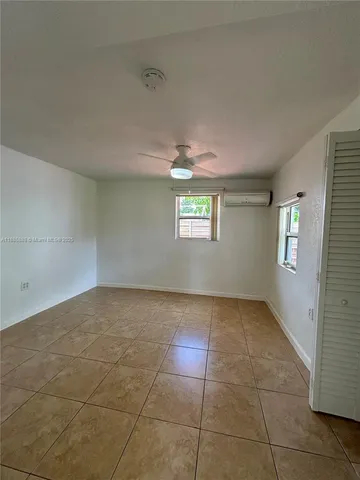 $1,450 | 4221 Southwest 36th Street, Unit BACK, West Park, FL 33023
