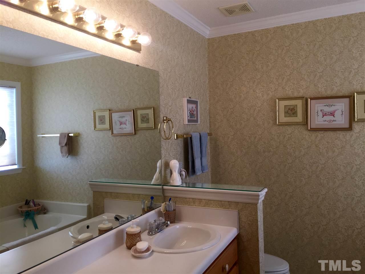 4424 Riverport Road Raleigh, NC 27616 - Photo 16 of 24 Gallery Image 16