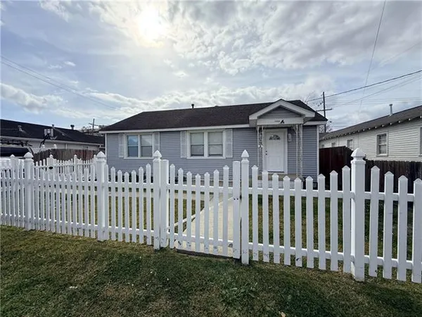 $2,000 | 1102 Avenue A, Marrero, LA 70072