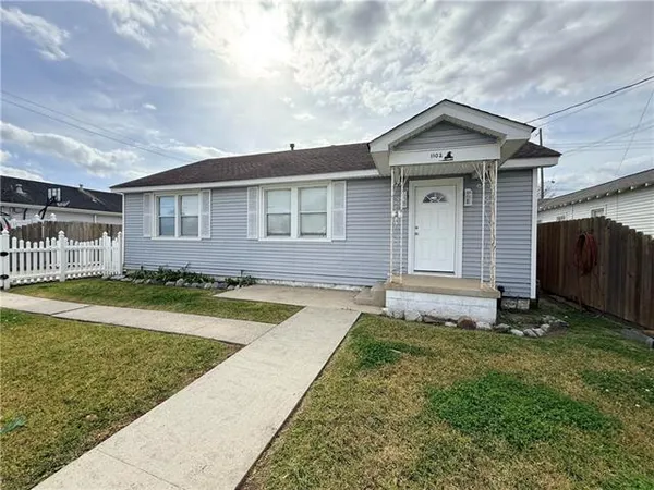 $2,000 | 1102 Avenue A, Marrero, LA 70072