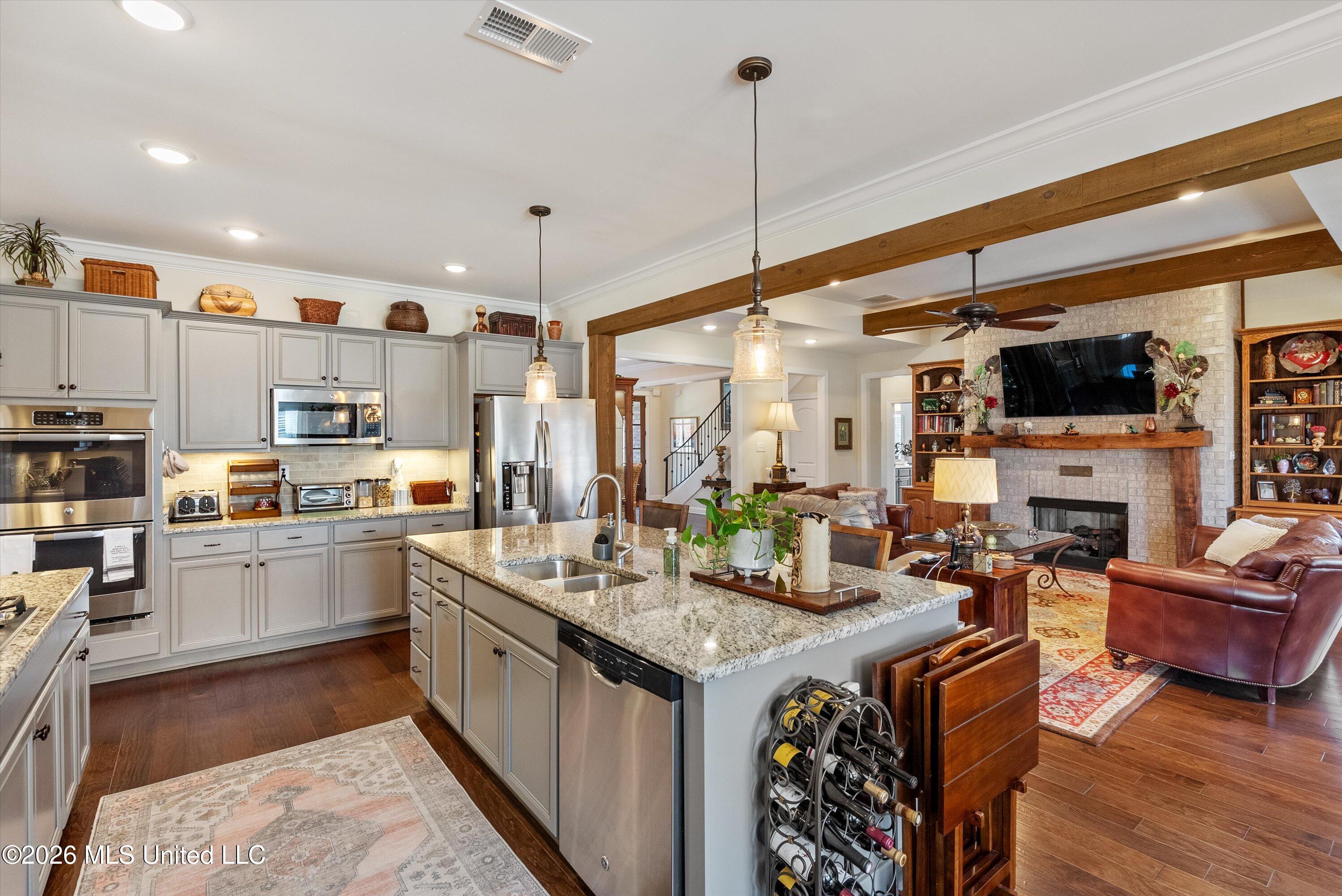 1586 Carlee Drive Hernando, MS 38632 - Photo 12 of 44 1586-kitchen 2