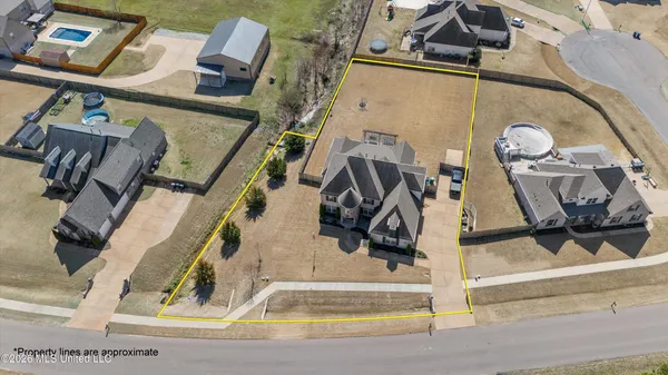 $560,000 | 1586 Carlee Drive, Hernando, MS 38632