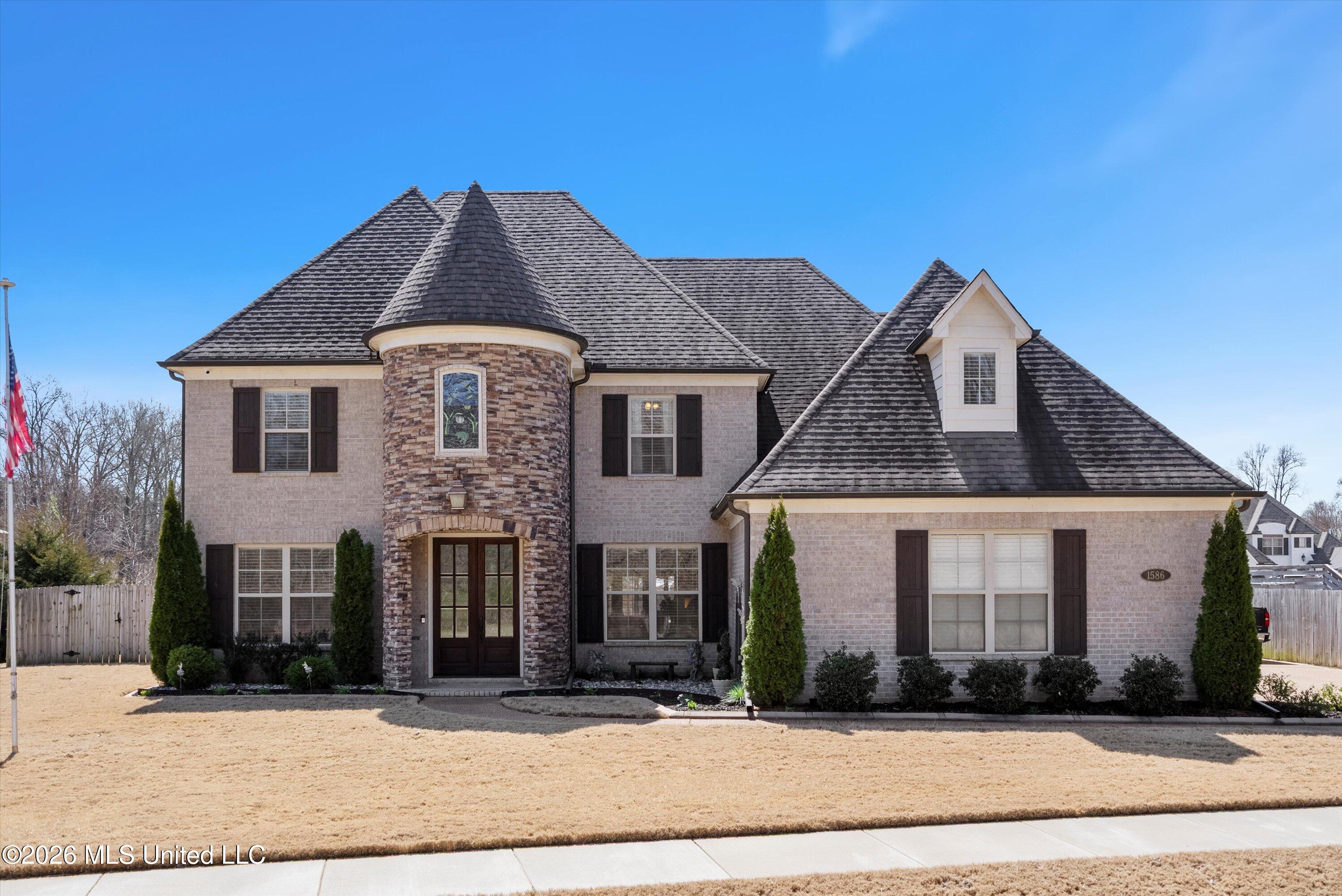 1586 Carlee Drive Hernando, MS 38632 - Photo 3 of 44 1586-front elevation