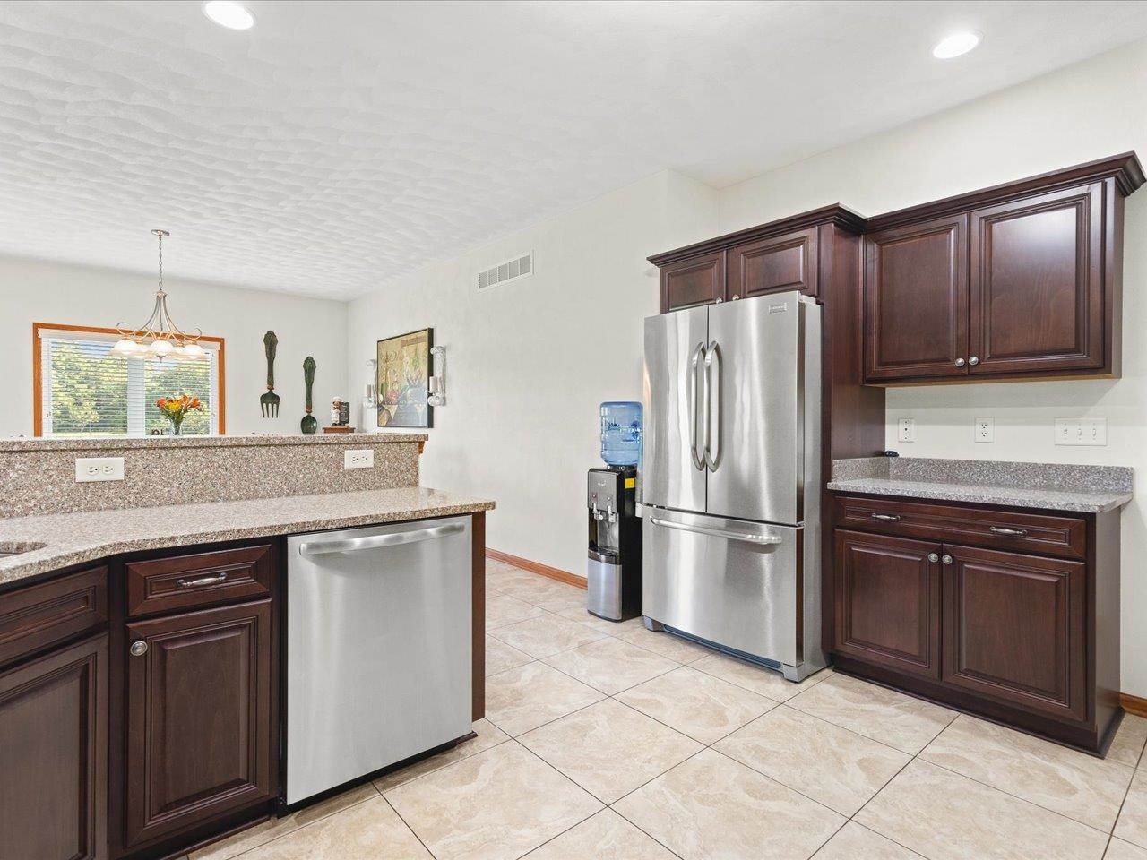 7227 Hawthorne Ridge Roscoe, IL 61073 - Photo 16 of 56 Gallery Image 16