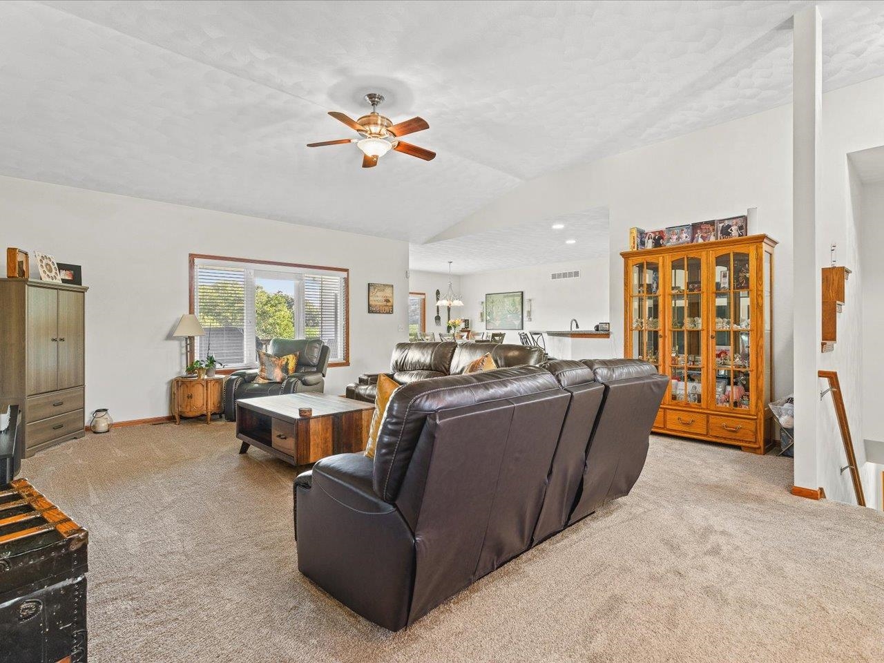 7227 Hawthorne Ridge Roscoe, IL 61073 - Photo 7 of 56 Gallery Image 7