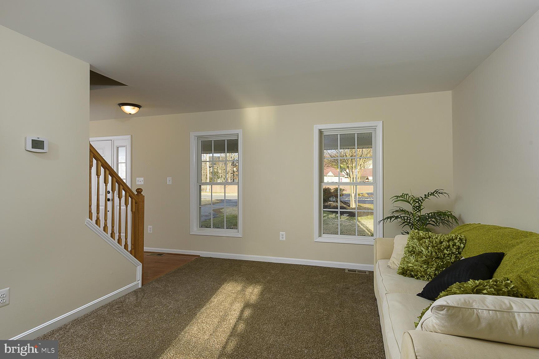 1442 Shesley Road Edgewater, MD 21037 - Photo 2 of 29 Living Room