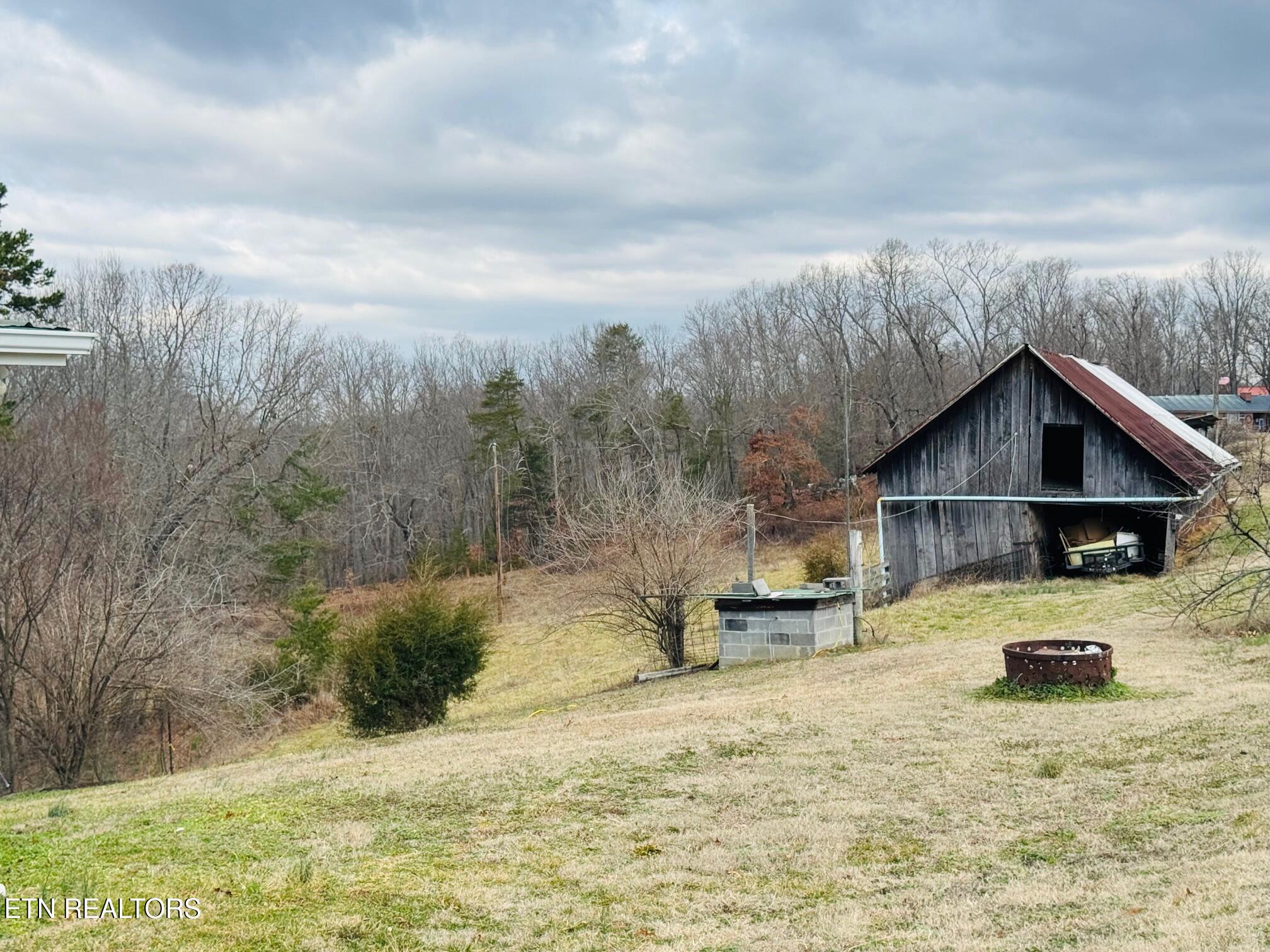 1221 Brady Road Newport, TN 37821 - Photo 8 of 34 IMG_3351