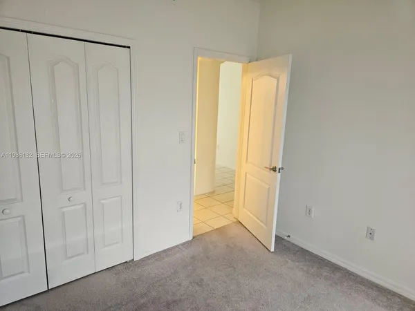 $2,700 | 8846 West Flagler Street, Unit 2, Miami, FL 33174