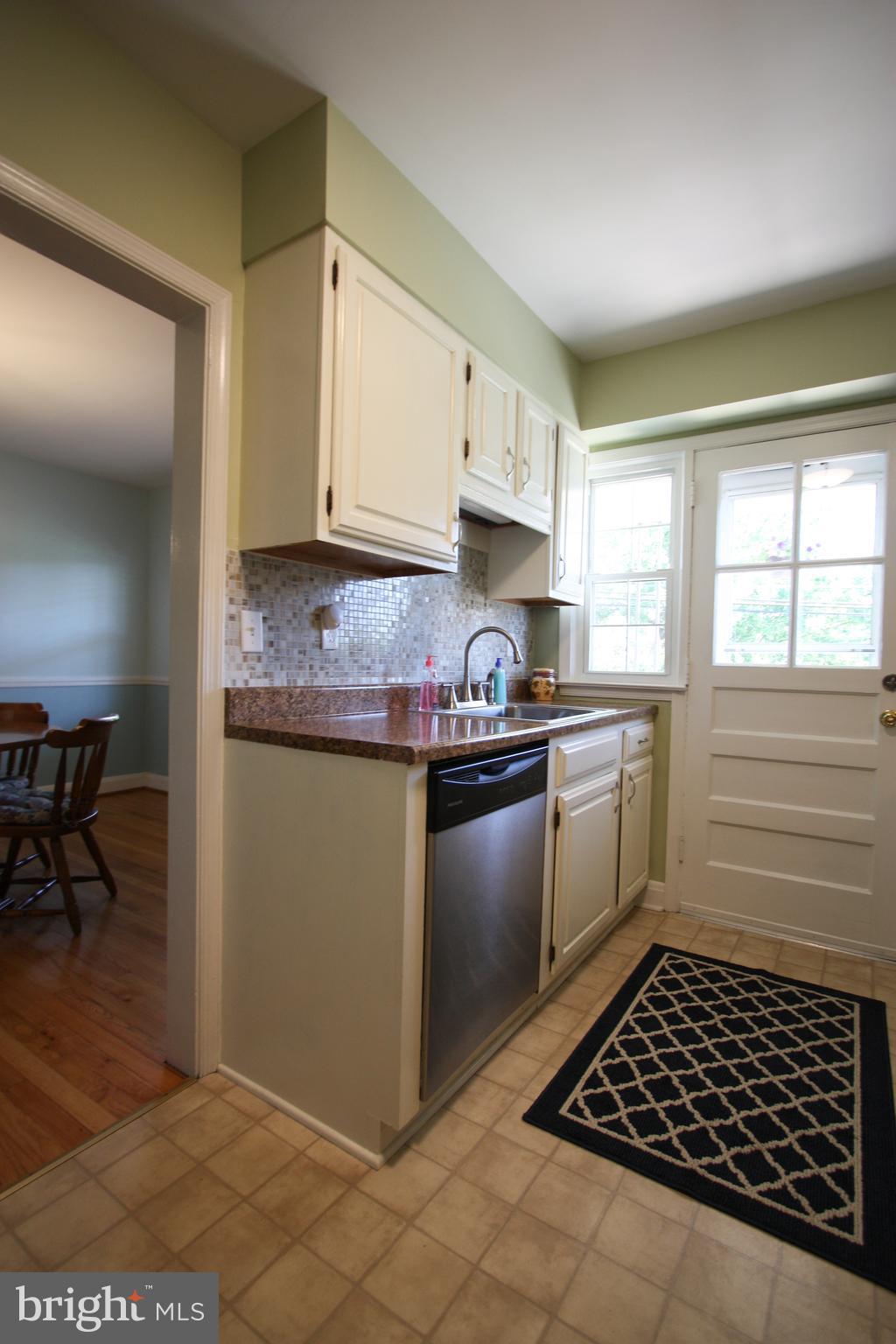 8161 Pleasant Plains Road Baltimore, MD 21286 - Photo 20 of 52 Kitchen