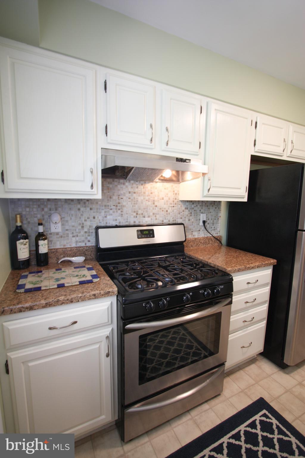 8161 Pleasant Plains Road Baltimore, MD 21286 - Photo 21 of 52 Kitchen