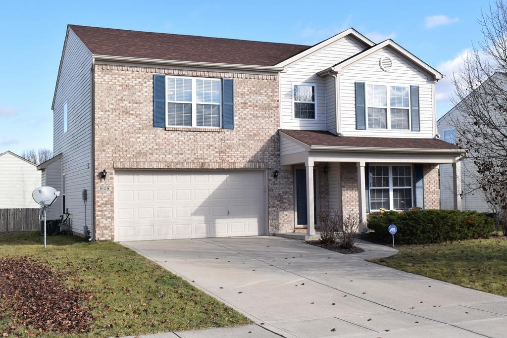 929 Needle Ridge Lane Brownsburg, IN 46112 - Photo 1 of 24 Gallery Image 1