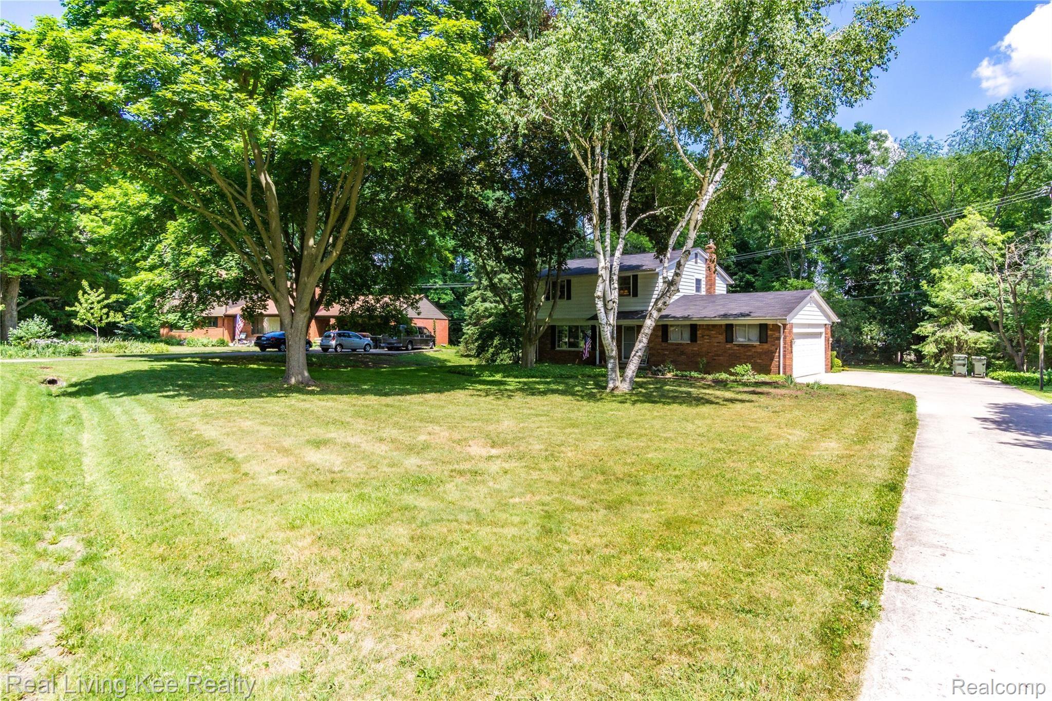 354 Texas Avenue Rochester, MI 48309 - Photo 2 of 62 Exteriors (1 of 11).jpg