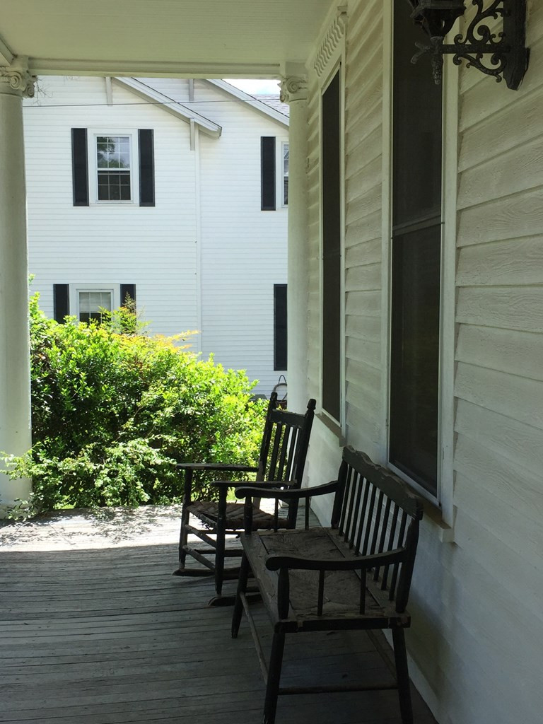 502 Spring Street Washington, GA 30673 - Photo 6 of 15 Front porch