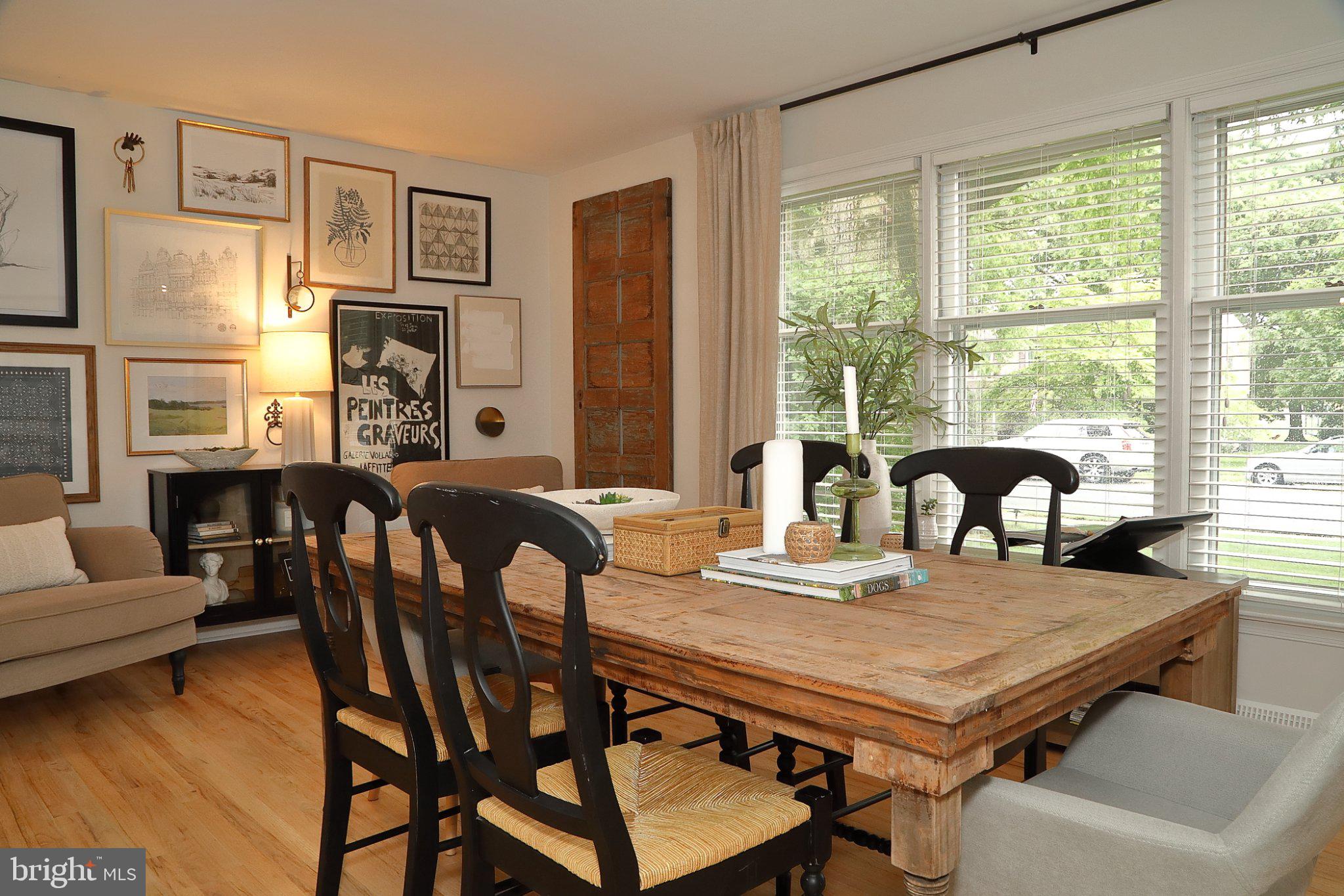 445 Haverhill Road Lancaster, PA 17601 - Photo 28 of 47 Charming dining space with natural light.