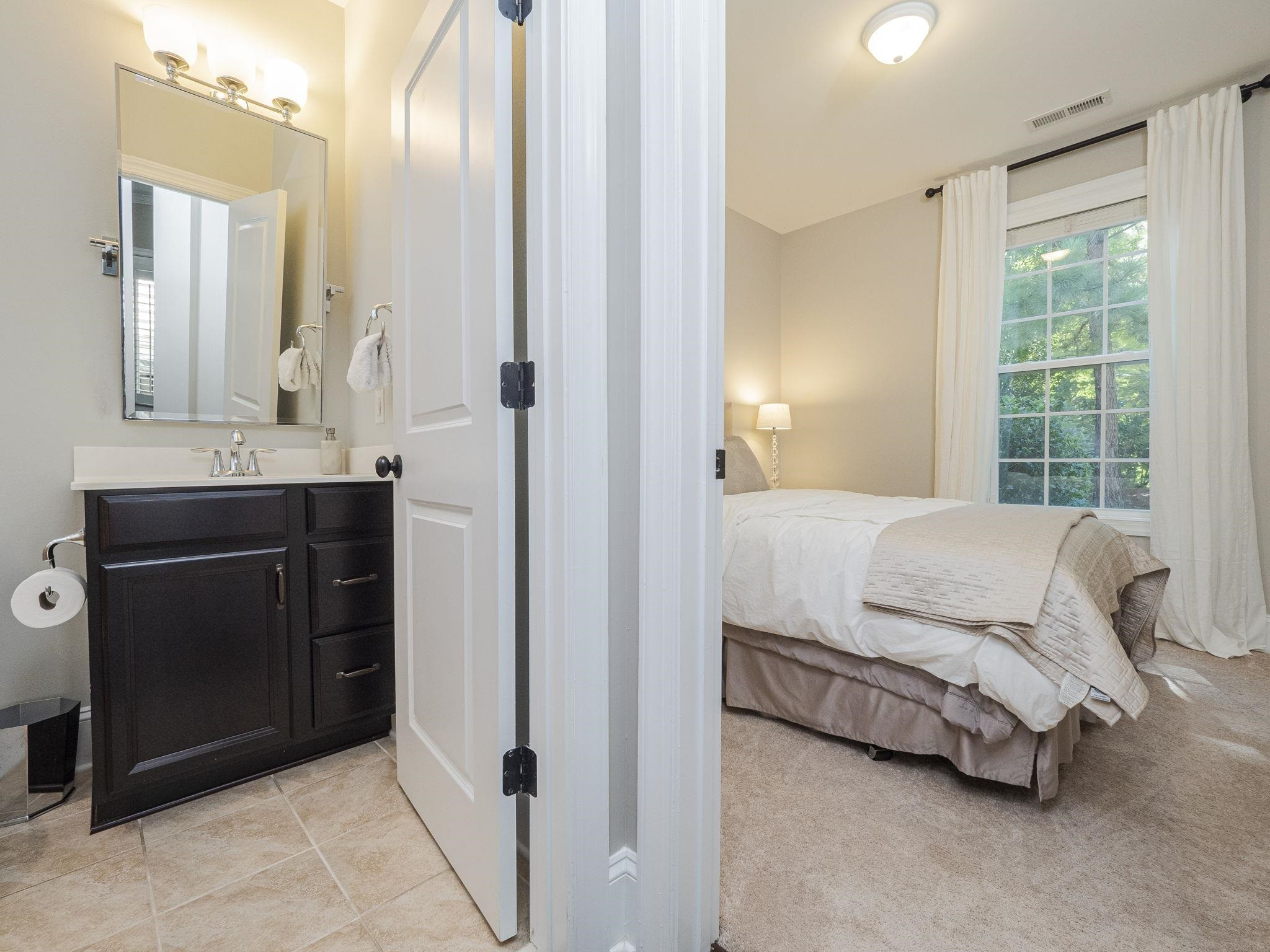 4016 Windflower Lane Raleigh, NC 27612 - Photo 13 of 30 Bedroom & Bath