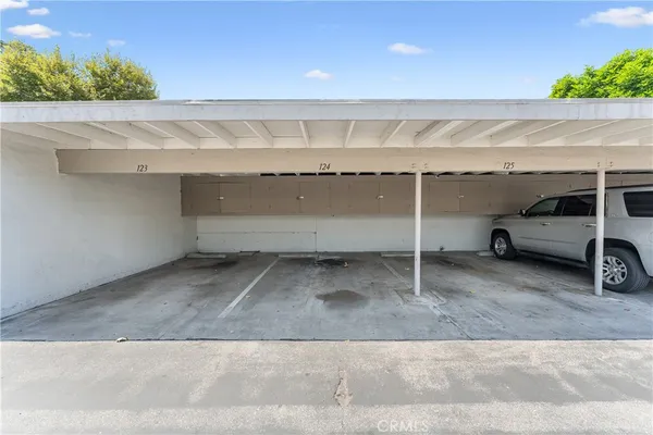 $625,000 | 14802 Newport Avenue, Unit 18A, Tustin, CA 92780