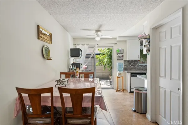 $625,000 | 14802 Newport Avenue, Unit 18A, Tustin, CA 92780