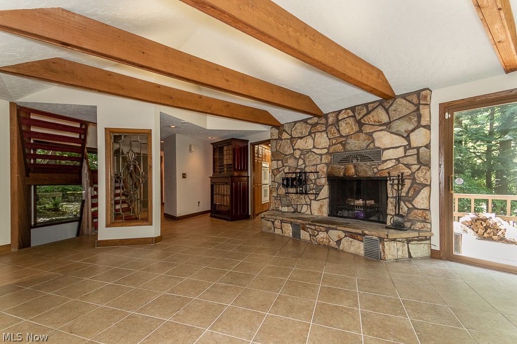 13530 Heath Road Novelty, OH 44072 - Photo 4 of 35 Gallery Image 4