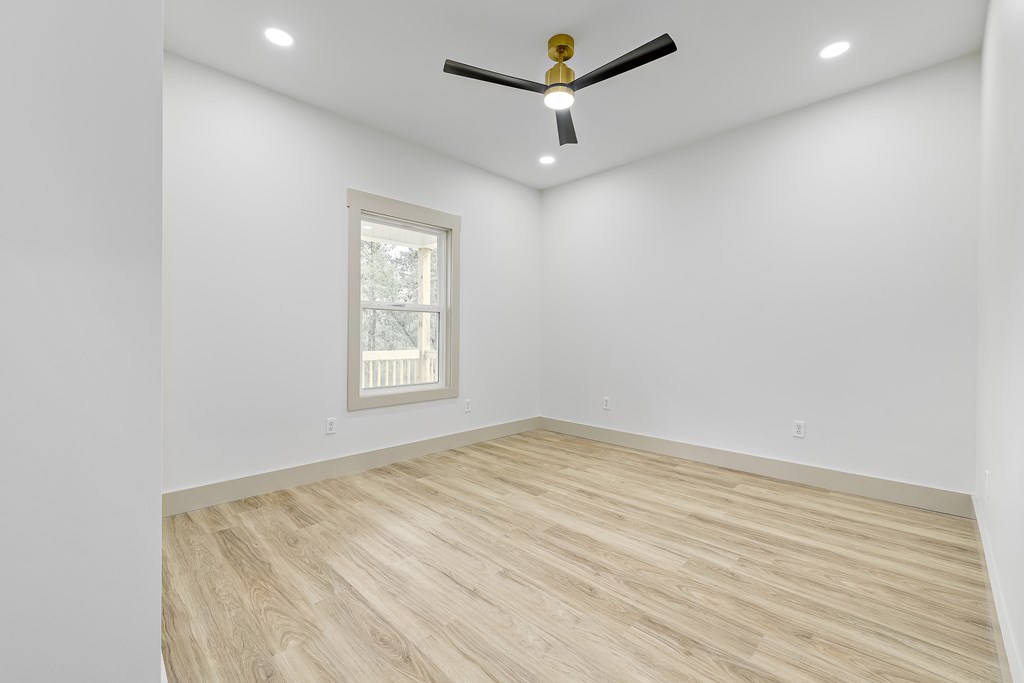 223 Lakewood Loop Geneva, AL 36340 - Photo 29 of 44
