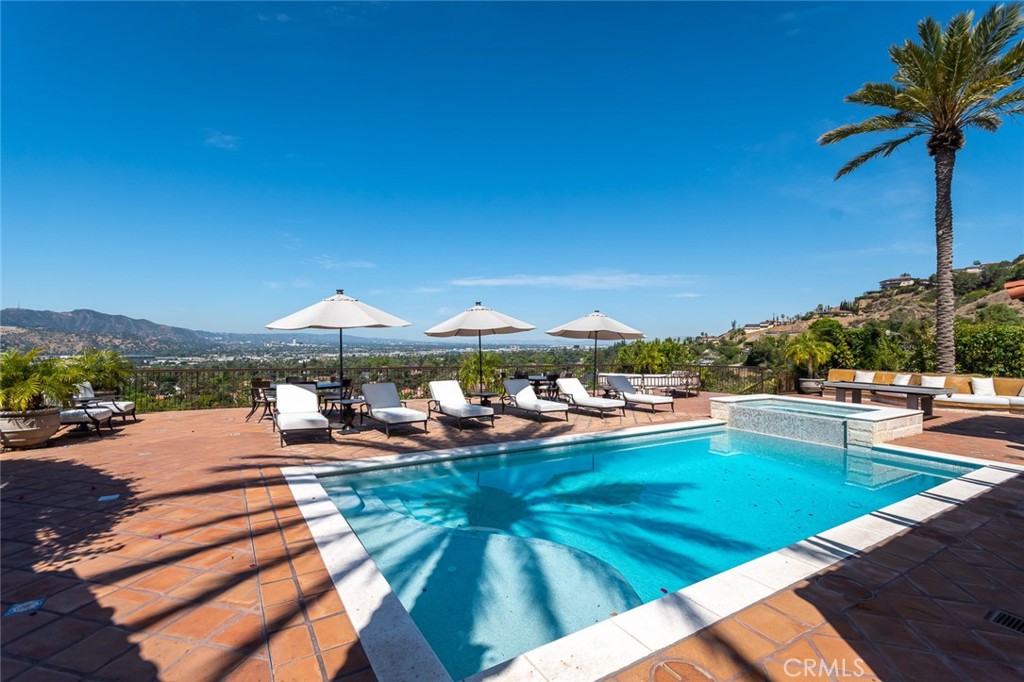 330 Kempton Road Glendale, CA 91202 - Photo 57 of 75 Gallery Image 57