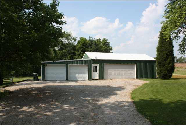 2122 West Kelly Road Boonville, IN 47601 - Photo 6 of 17