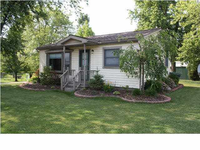 2122 West Kelly Road Boonville, IN 47601 - Photo 8 of 17