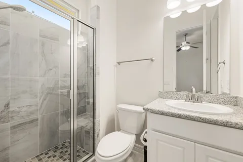 $629,000 | 3418 Sherbrooke Manor Court, Houston, TX 77059