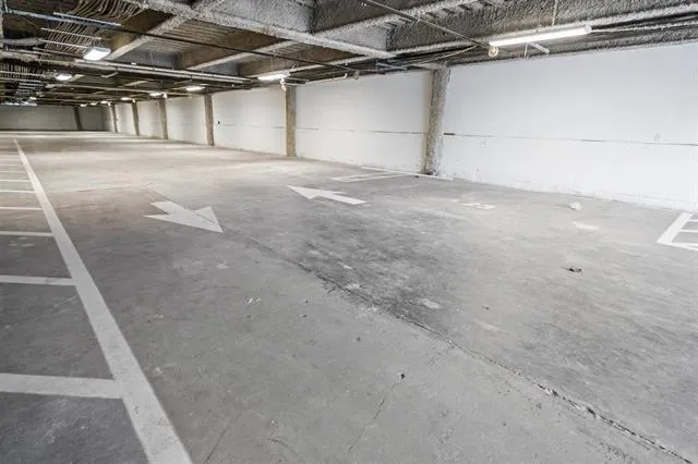 $2,850 | 43-45 West 32nd Street, Unit 406, Bayonne, NJ 07002