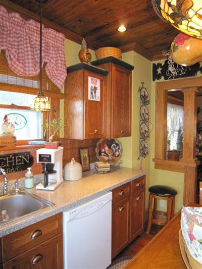 1007 Pershing Boulevard Clinton, IA 52732 - Photo 15 of 50 Gallery Image 15