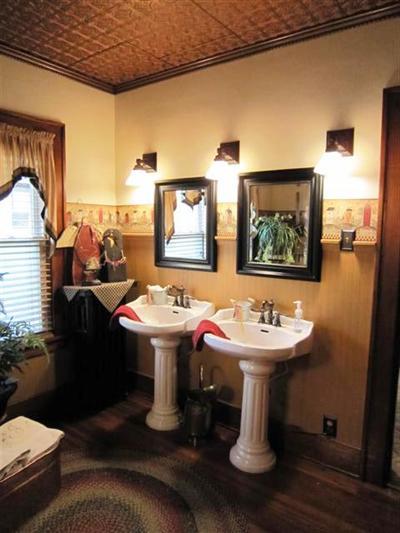 1007 Pershing Boulevard Clinton, IA 52732 - Photo 25 of 50 Gallery Image 25