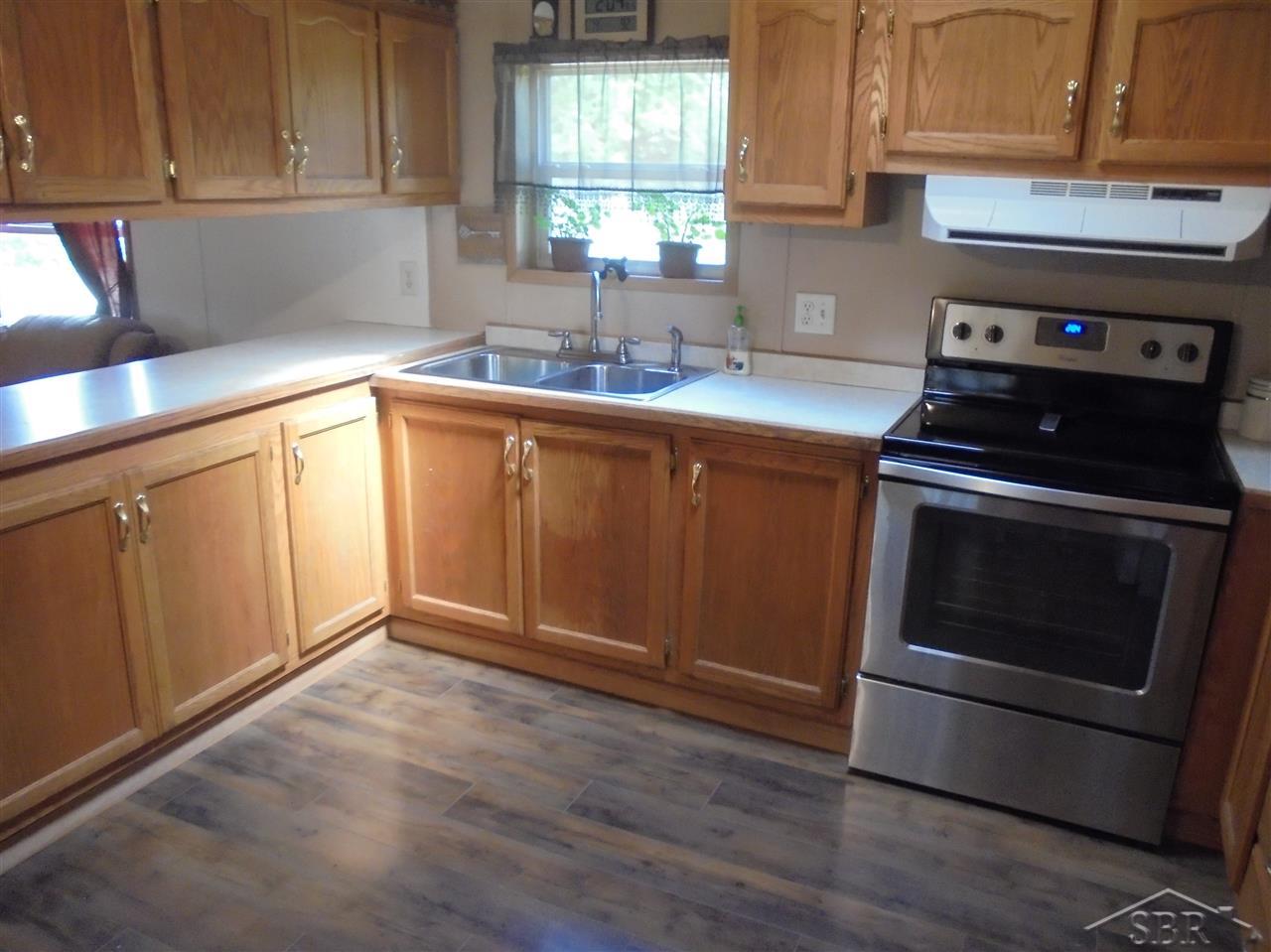 1384 South 7 Mile Road Midland, MI 48640 - Photo 4 of 23 31302257-3.JPG
