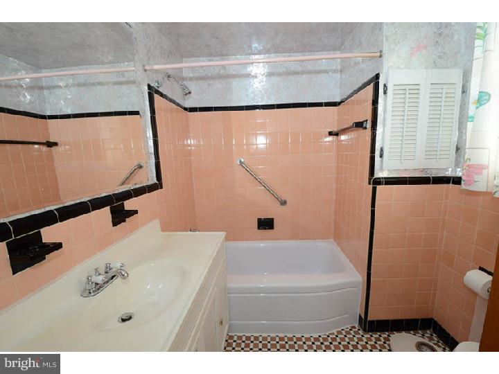 2628 Wendy Road Havertown, PA 19083 - Photo 18 of 25 Bathroom