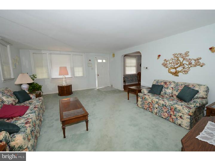 2628 Wendy Road Havertown, PA 19083 - Photo 4 of 25 Living Room