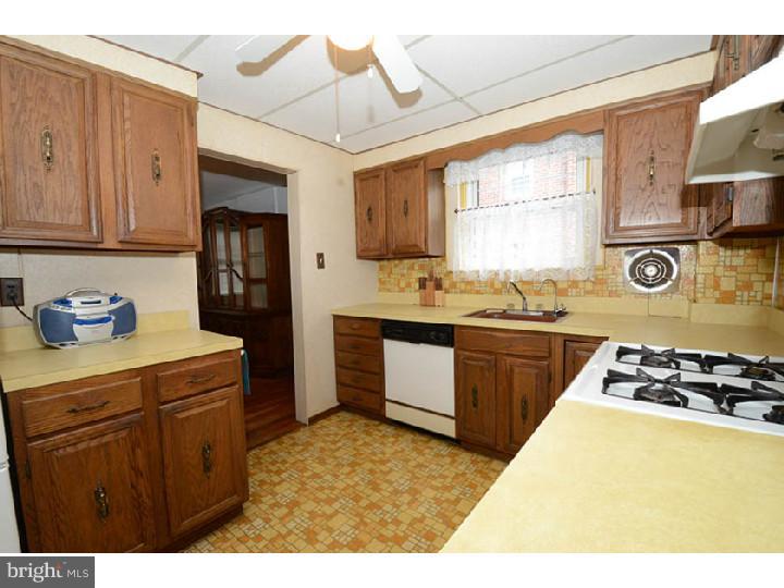 2628 Wendy Road Havertown, PA 19083 - Photo 9 of 25 Kitchen