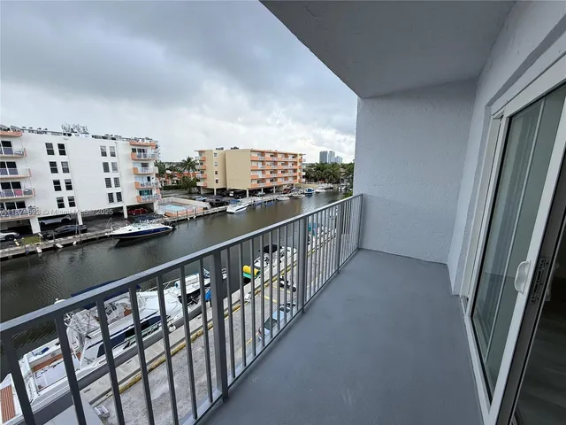$2,120 | 3626 Northeast 168th Street, Unit 404, North Miami Beach, FL 33160